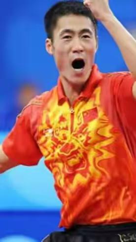 王励勤，前国乒名将，手握16个世界冠军，悉尼奥运会男双冠军、北京奥运会男团冠军得