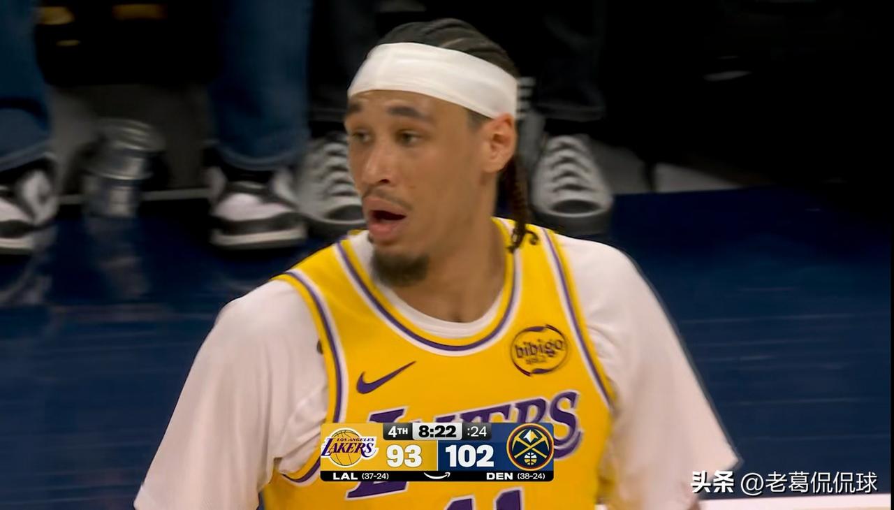 湖人中锋海斯的进攻效率真是高的离谱！尽管今天湖人在客场以113：120输给了掘金