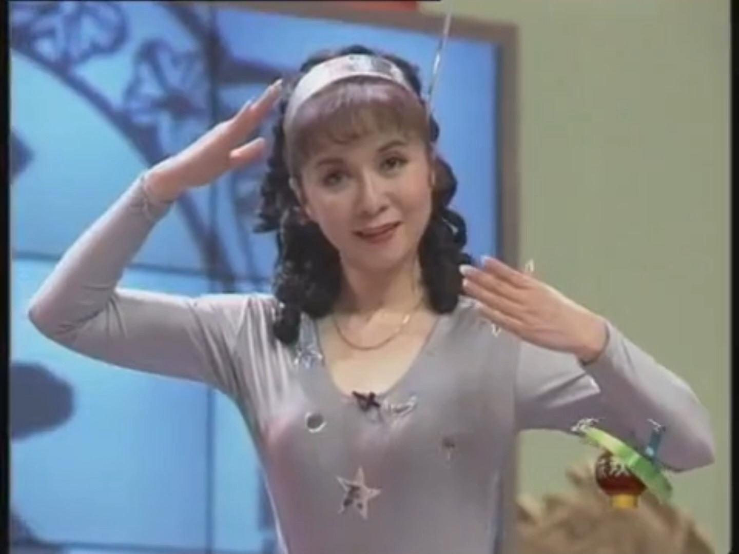 《奶奶的最爱》蔡明演机器人，梦回小时候～春晚