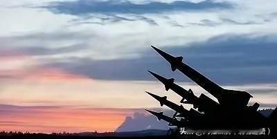 福克斯新闻消息：委内瑞拉防空系统未对美军首轮打击做出反击。
 
据悉，美方发起首