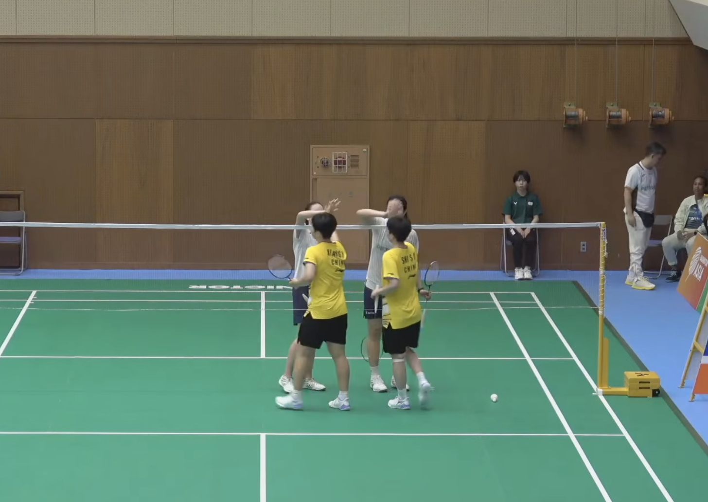 🏸史思宸/向芋锦不敌对手无缘女双4强史思宸/向芋锦🇨🇳 12-21、19-