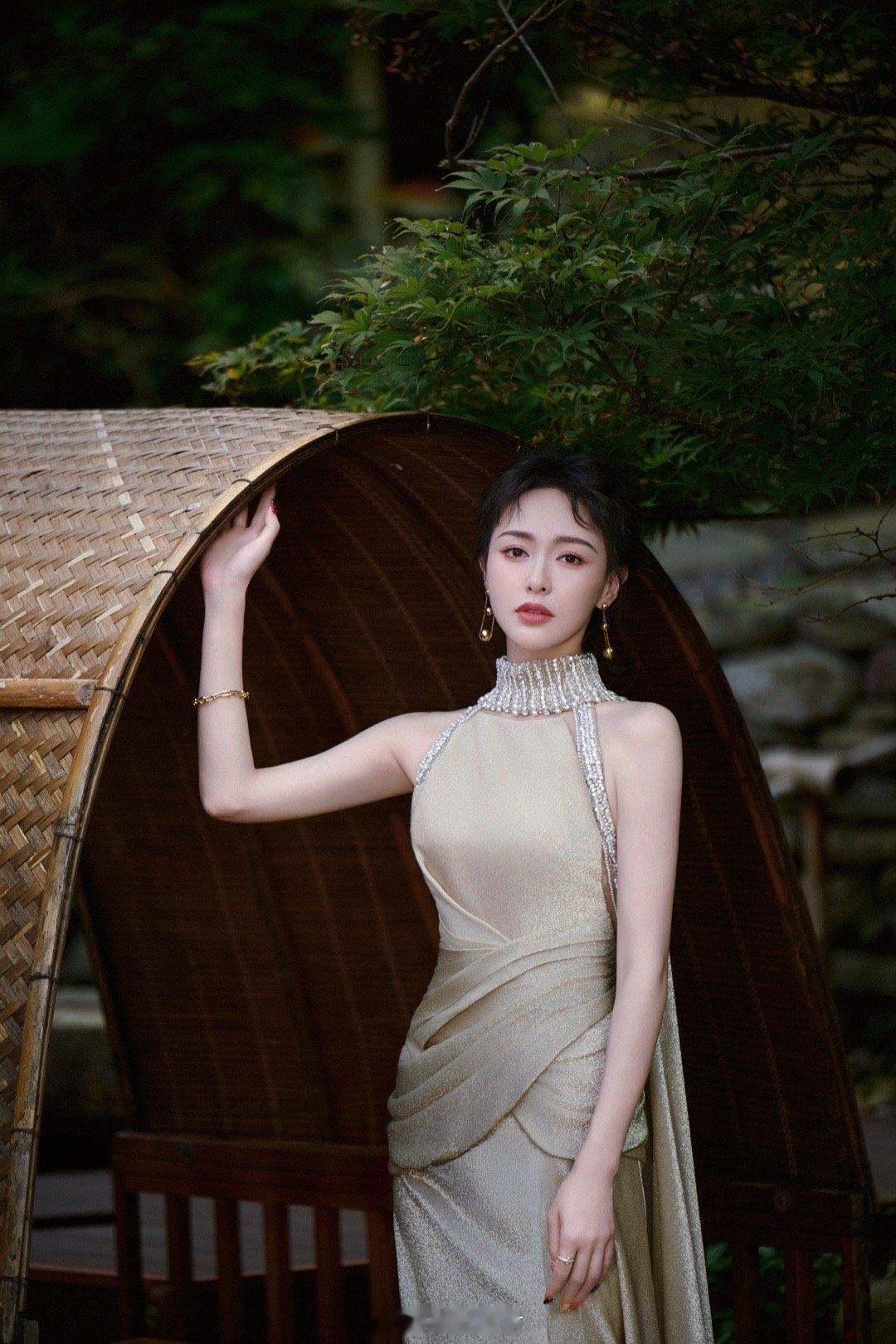 唐嫣太无敌了[爱慕][舔屏][色][色][色][色][色][色][色][色] ​