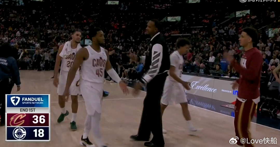 18比36，快船落后！ 