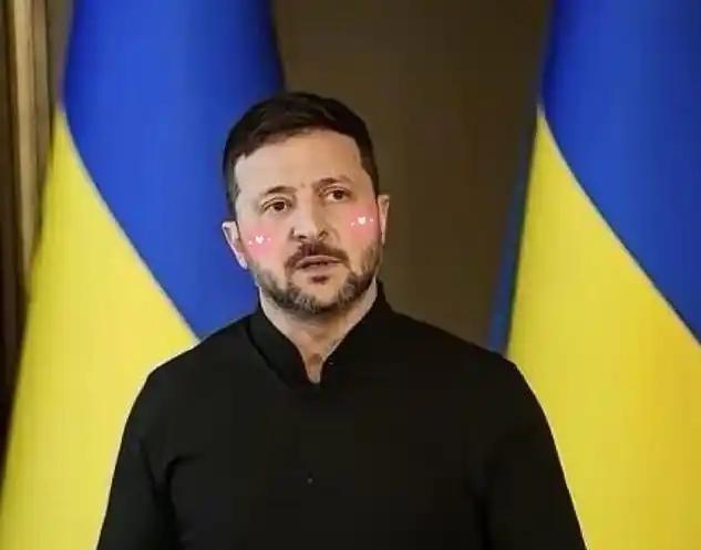 打了三年、死了百万人、跑了千万人，矿产被掠夺、土地被占，泽连斯基终于承认：乌克兰