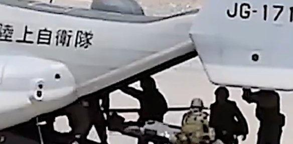 凤凰新闻【日本军事准备细节曝光！研发“万能血浆”，研究“处理战俘”】日本将部分防