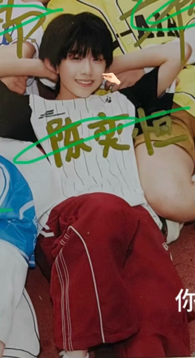 奔跑一猫毛过敏的小哼哼🥺 