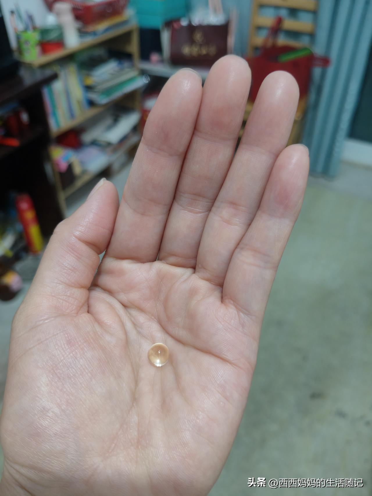 又学习到了女人祛斑养颜新妙招，不管有没有用，先试试再说……

昨晚上看到一位博主