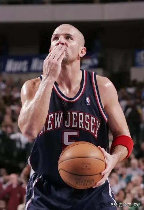 基德和佩顿究竟谁更强一些？

贾森·基德：历史级指挥官

他是球场上的三双机器、