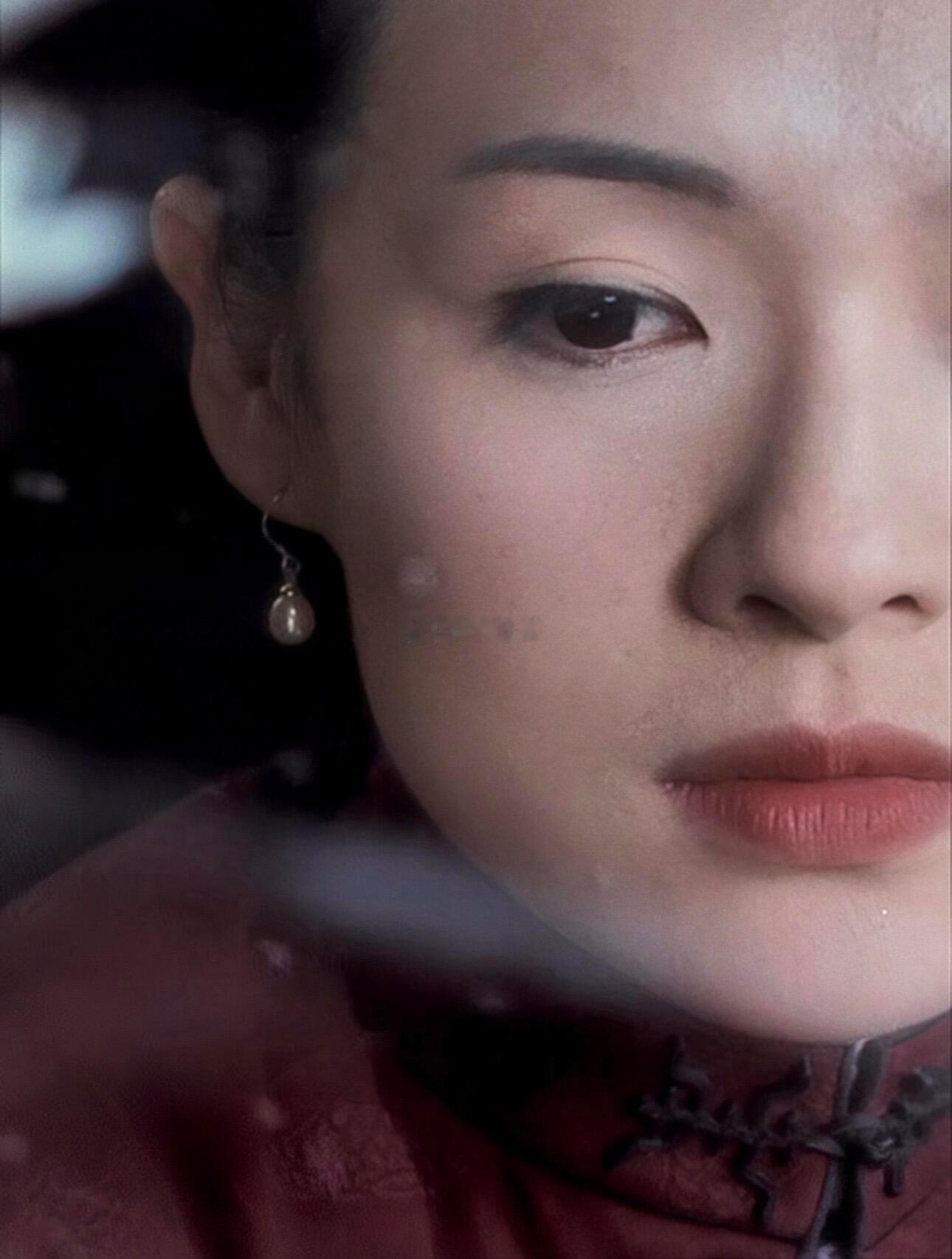 章子怡坦然回应为新戏增重  这姐从来不怕别人说“胖了瘦了老了”，怕的是离角色还差