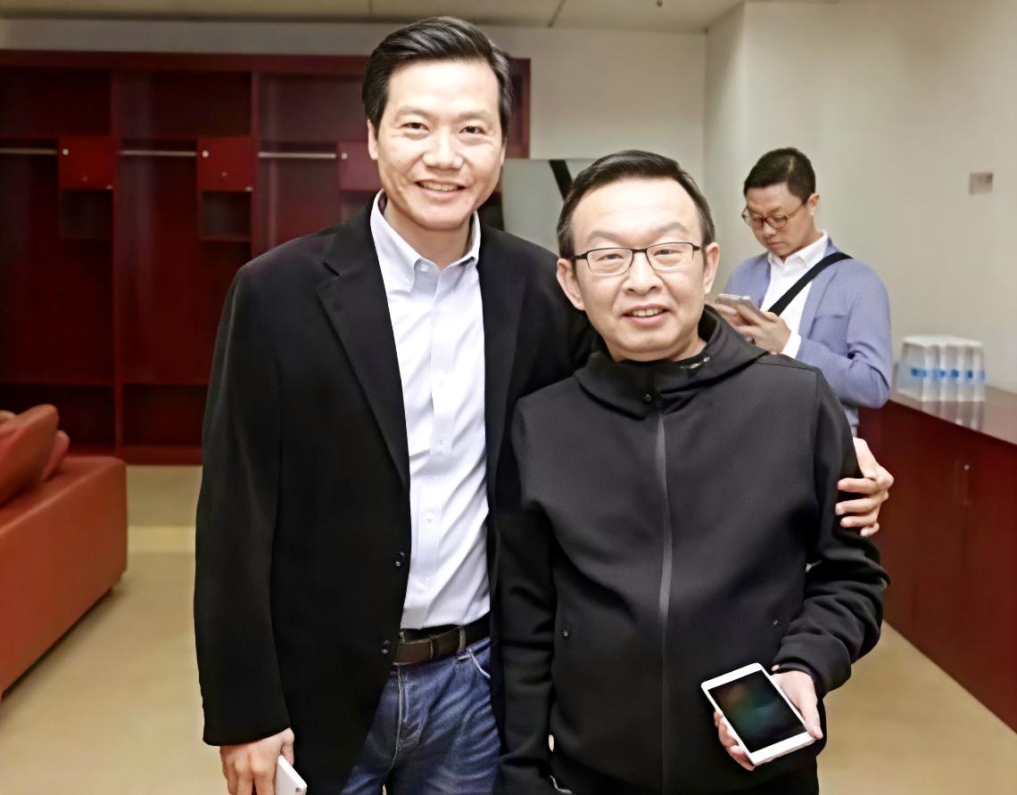 1个亿的广告费也买不来雷军发布会花6分钟介绍陈年，这情绪价值太大了。陈年这辈子最