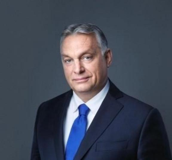 匈牙利总理欧尔班24日发文说：“四年前，俄乌战争爆发。四年毫无意义的杀戮，数十万