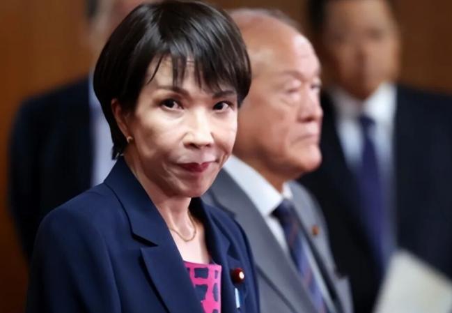 日本首相高市早苗这波操作，可以说是被“火速打脸”了。


她前脚刚在施政演说里放