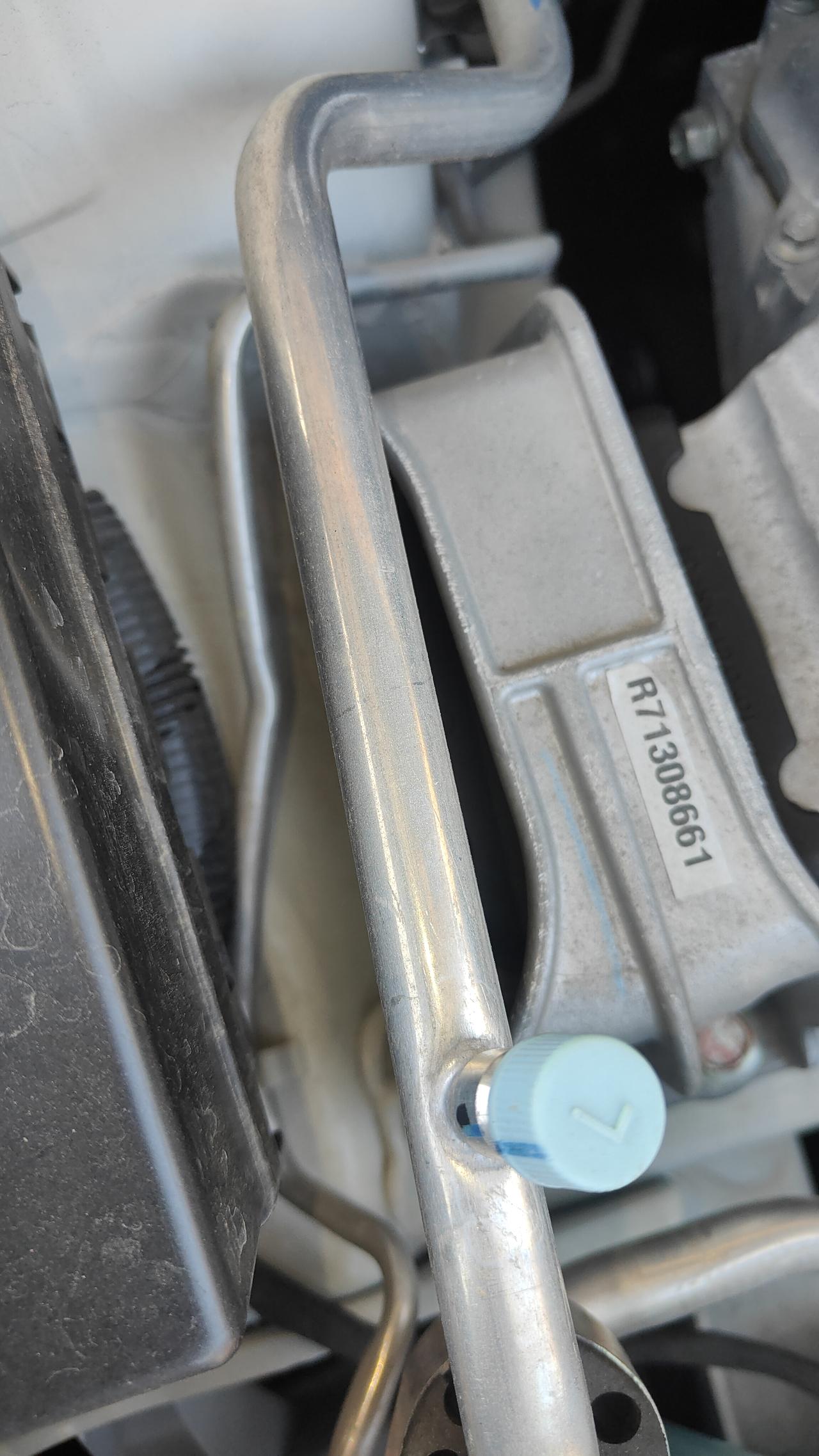 这两个大管小管是什么啊
主要是有什么作用呢？