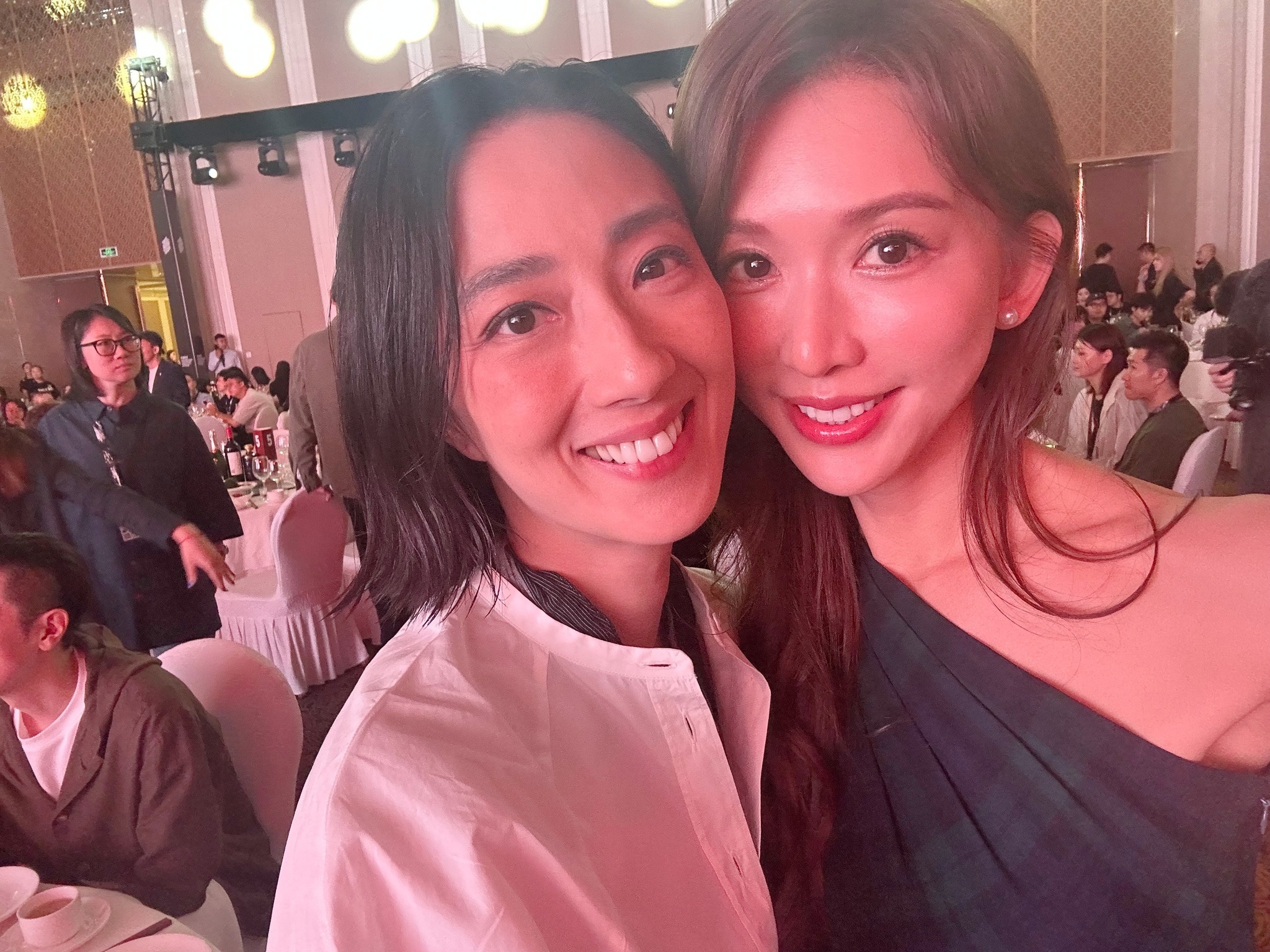 林志玲晒出和桂纶镁合照🥺🥺🥺不会是首次吧first青年电影展 ​​​