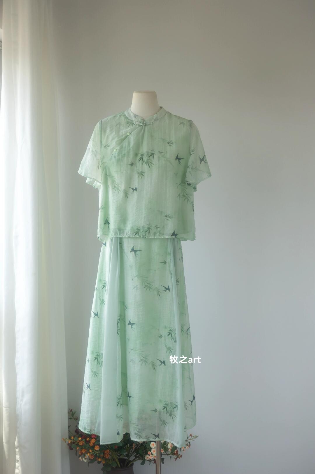 清冷的新中式套装｜影青