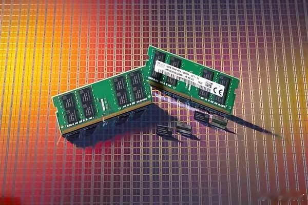 存储还能涨多久本轮存储行情，不同于以往纯周期波动。是 AI 成长与行业周期的双重