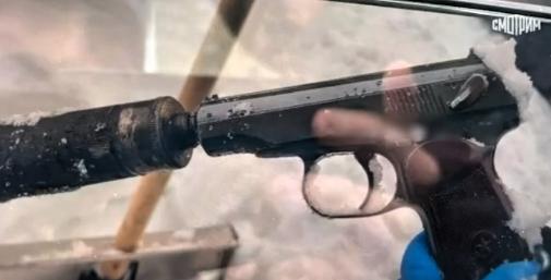 最近国际上最炸锅的消息，莫过于暗杀格鲁乌第一副局长的枪手柳博米尔·科尔巴，终于彻