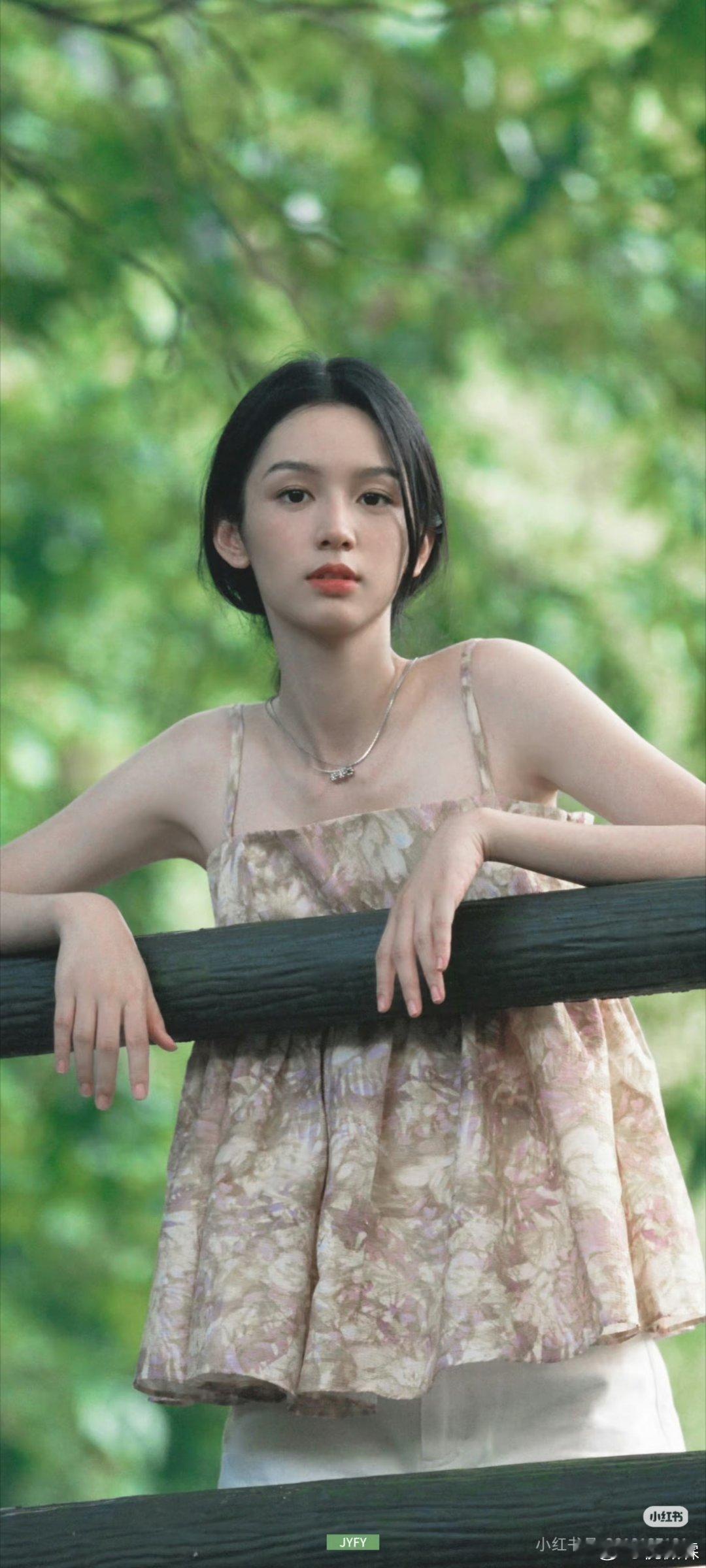 早年女星恋爱皆被包容，为何如今女艺人 （周也）谈恋爱寸步难行 