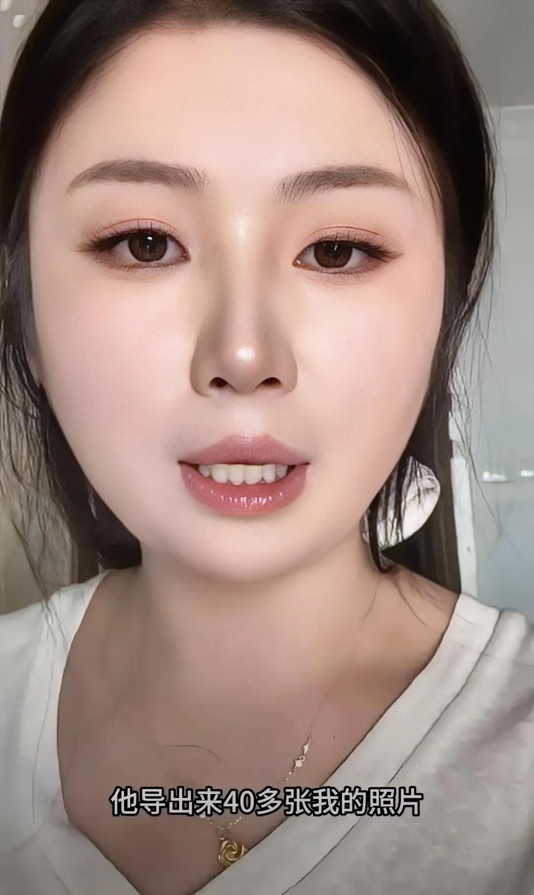 离谱！女子修手机被店主偷看20分钟，私存40多张私密照
 
天津一位付女士手机屏