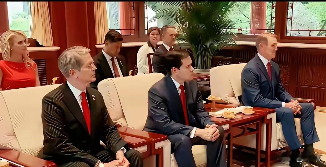 西班牙首相桑切斯
这次表态这是一股清流！
明确表示不会参加2026欧洲歌唱大赛。