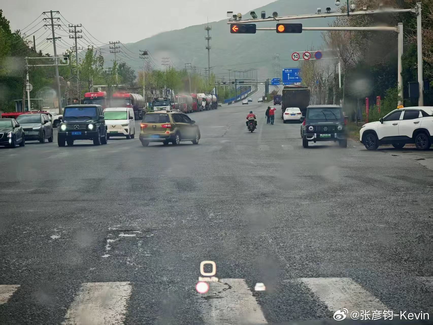 请问图中有几辆大G？凯文聊车