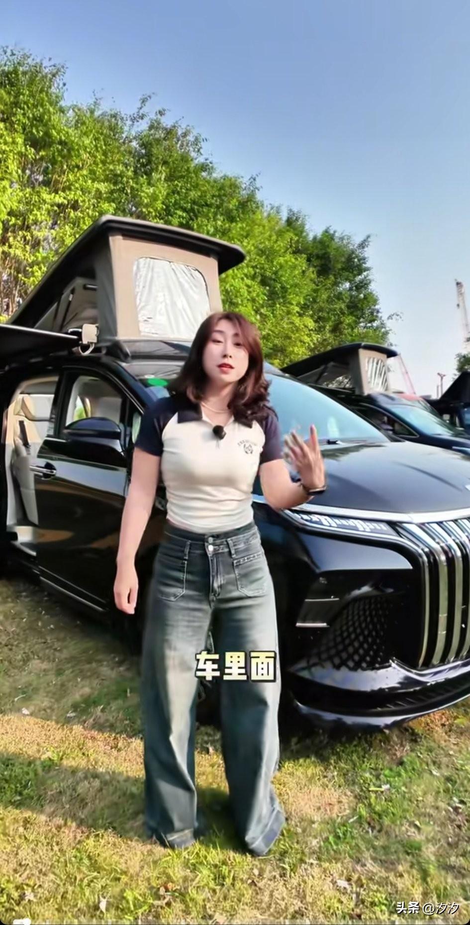 星海V9这款商务车真的很棒，
过很多人都要问我四座和7座的有什么区别？今天直接和
