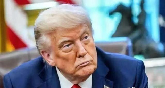 中国这次态度非常明确，不再模棱两可。据英国媒体报道，中方已经清晰表态：如果美国签