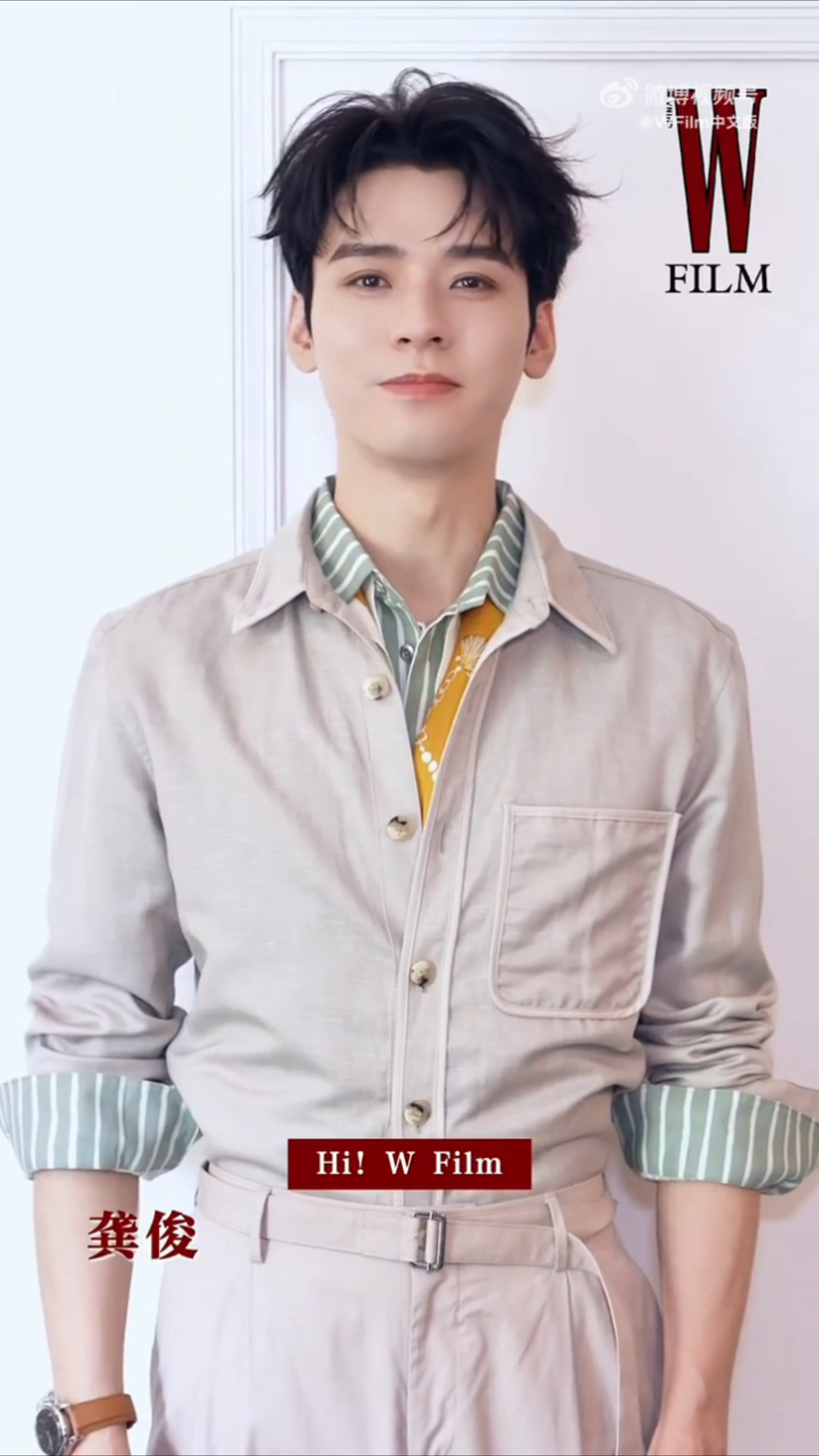 龚俊的五官好精致，越怼脸越权威