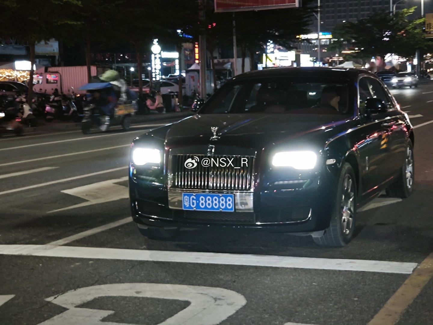 也算是见过粤G 5条8的古斯特了。 