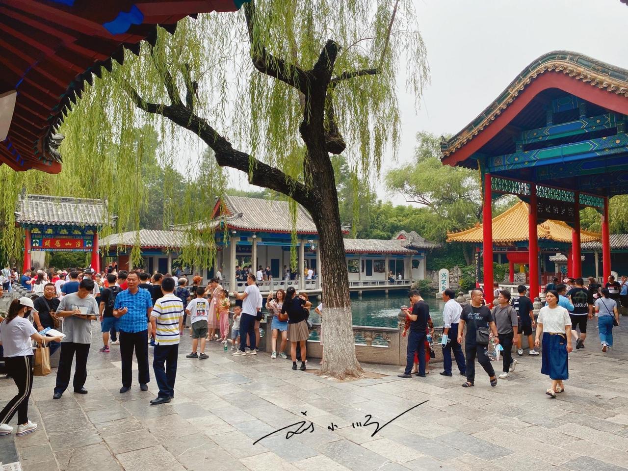 山东省济南市的“名泉之冠”，是国家5A级旅游景区，名字却很奇怪？

济南，位于山