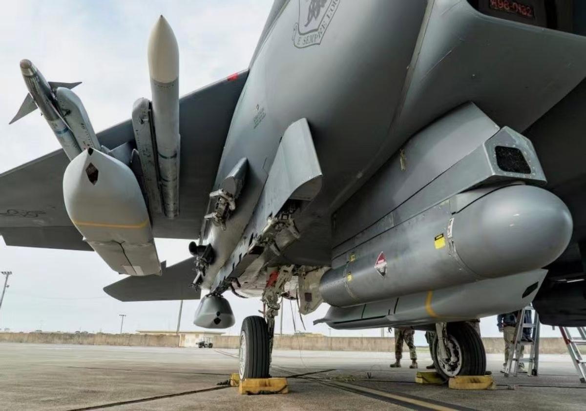 美国这波操作直接把全球看懵了！五角大楼最新官宣，美国空军直接拍板，要在2027到