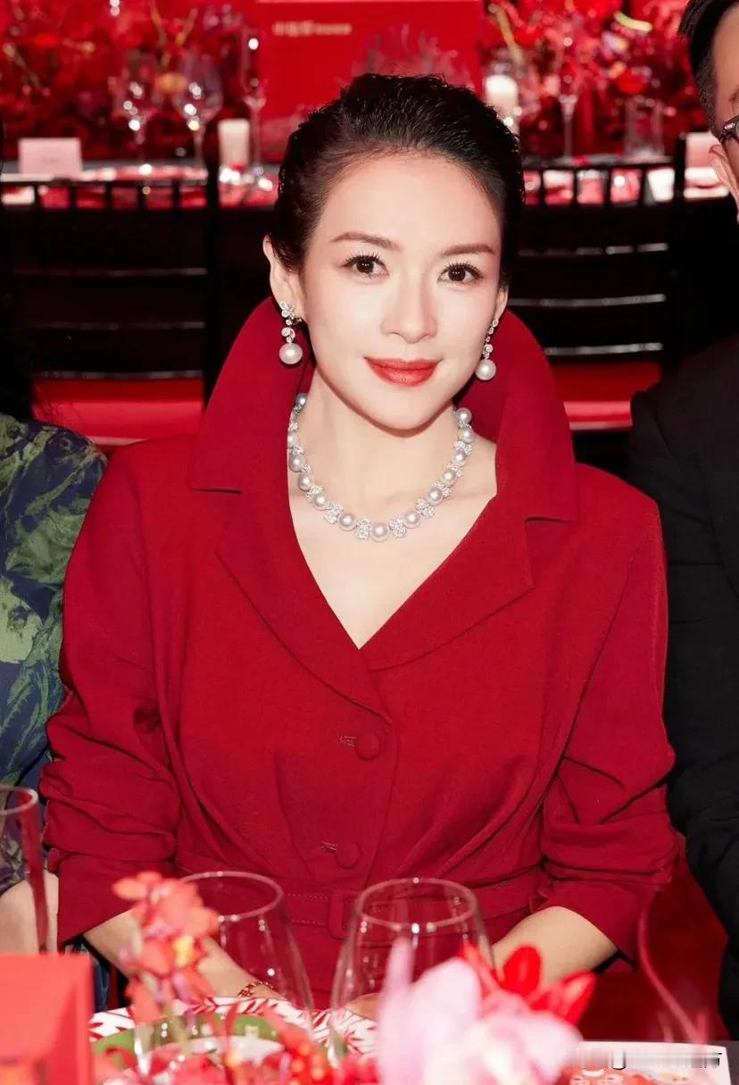 章子怡新造型，太美了！
#章子怡#