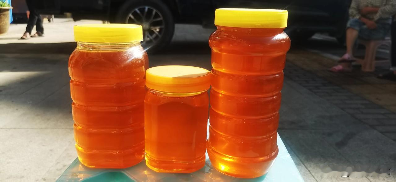 重庆南川金佛山高山蜂蜜，真正的土蜂蜜，黄金液体啊，来自大自然的馈赠，
这是林哥养