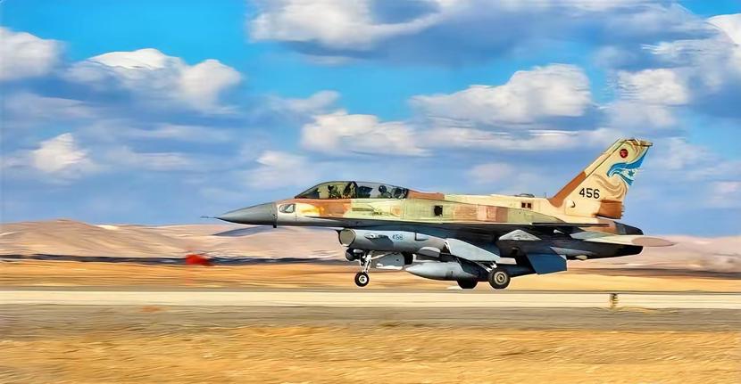 美国飞行员被俘虏了

目前对于特朗普政府来说，压力非常大，因为不仅最先进的F-3