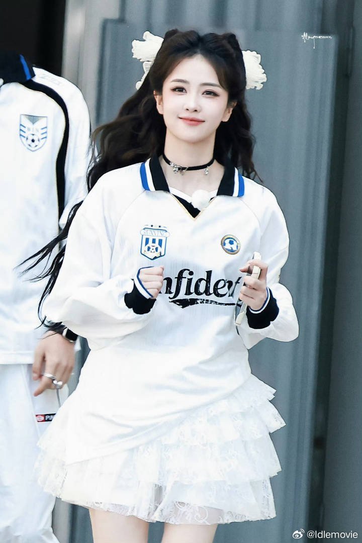 白鹿说范丞丞现在变了恶意解读，扭曲本意离远一点，这就是白鹿的一句好朋友之间的闲谈