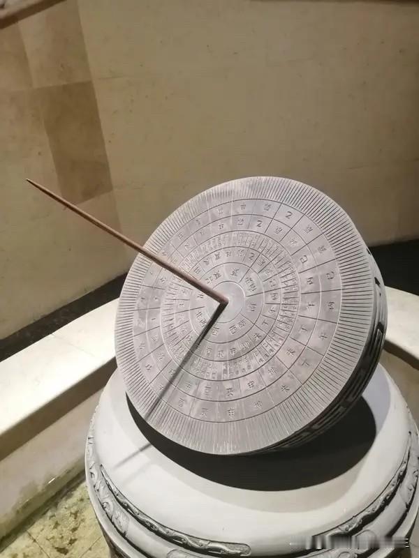 上篇聊了“法于阴阳”的总原则，很多朋友问：具体该怎么做？

这就来了！《内经》认