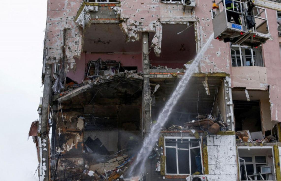 【俄军加大攻势，基辅传出爆炸声】

在泽连斯基即将与特朗普举行关键会谈的前夕，俄