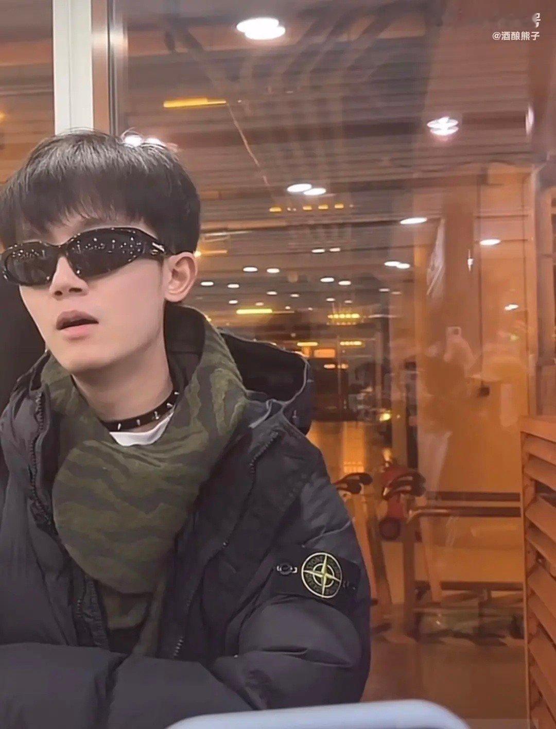 你们208w到底多有钱点开视频一整个大惊讶，无语住了，完全看不下去，这个李明德不