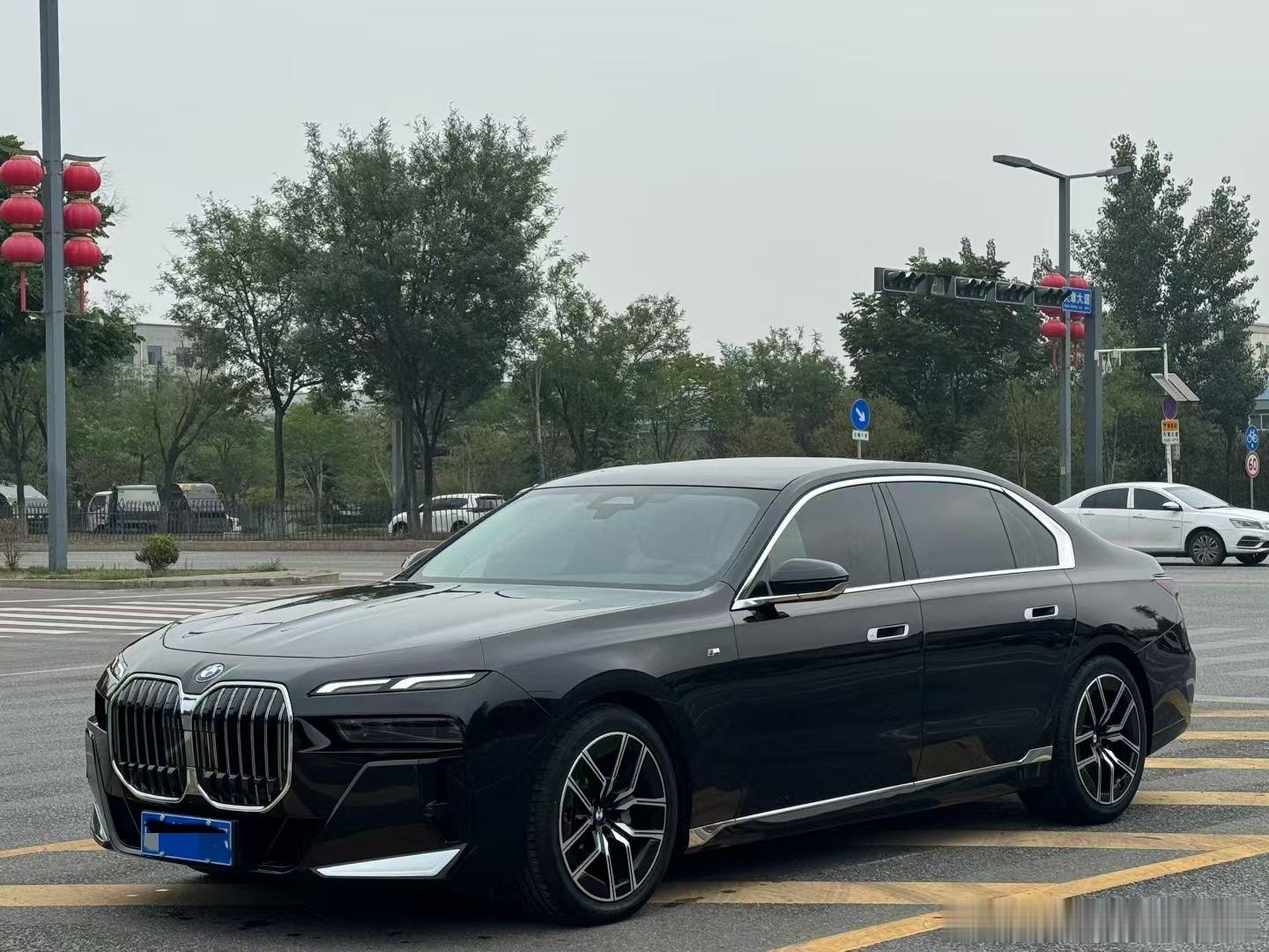 最新车源：宝马735M运动套装2024年一手原漆带车衣棕色内饰加装后排娱乐，1.