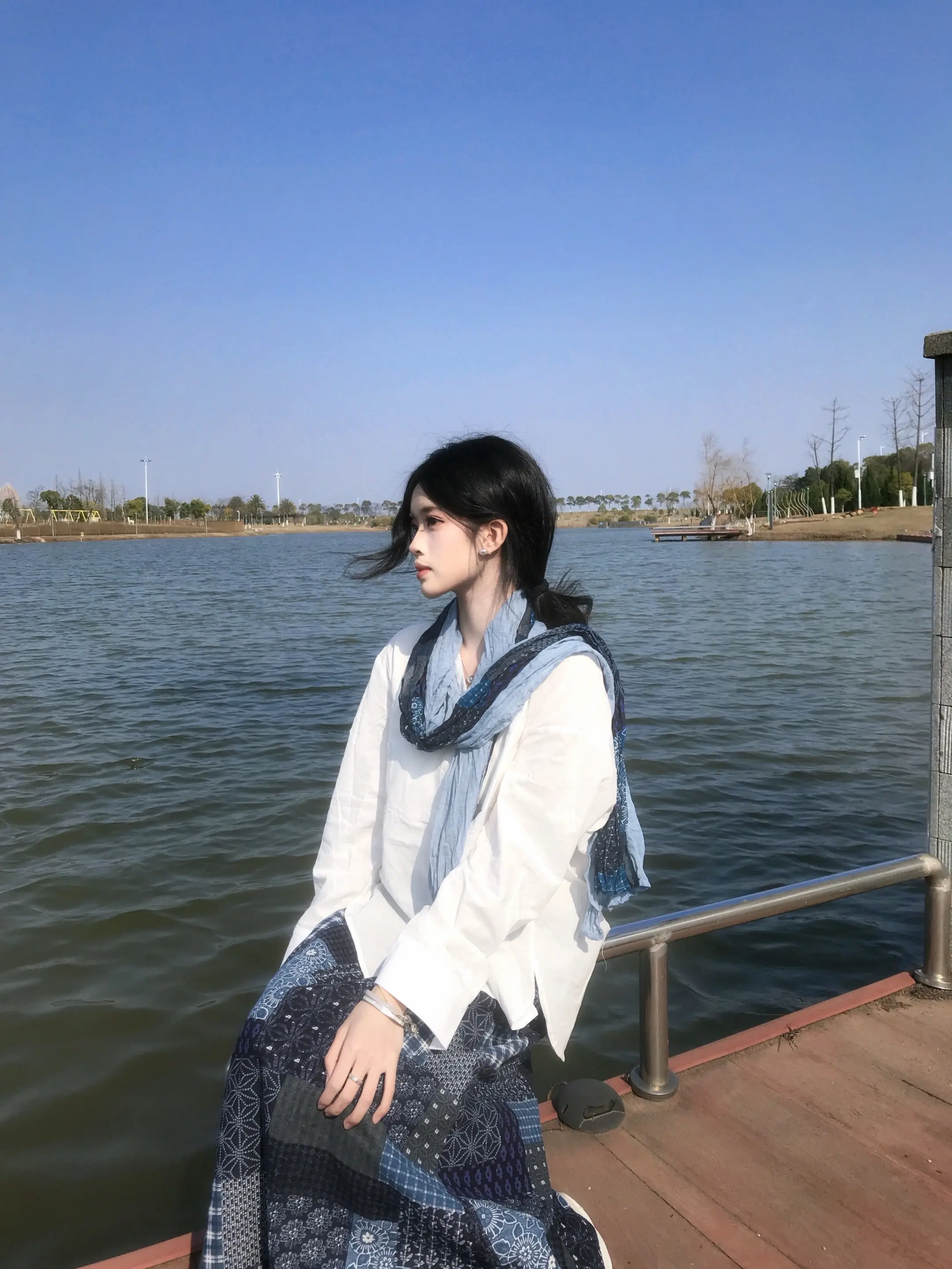 我扎根生长 也自然流淌