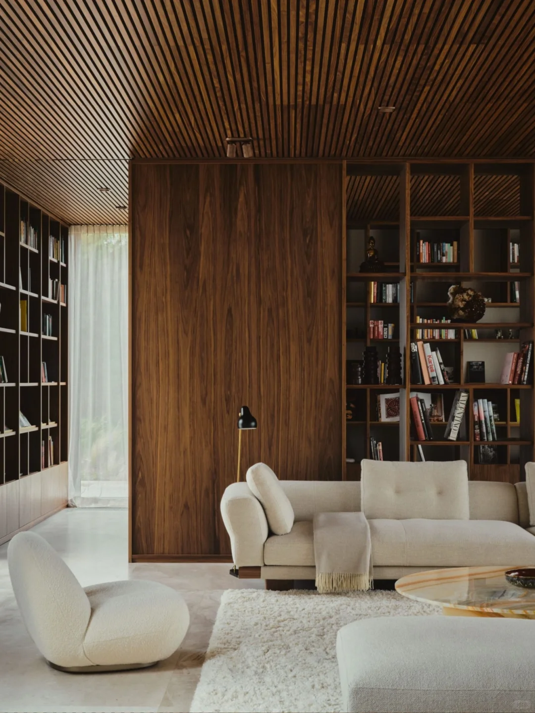 Cassina | 被自然包围，暖木色系家