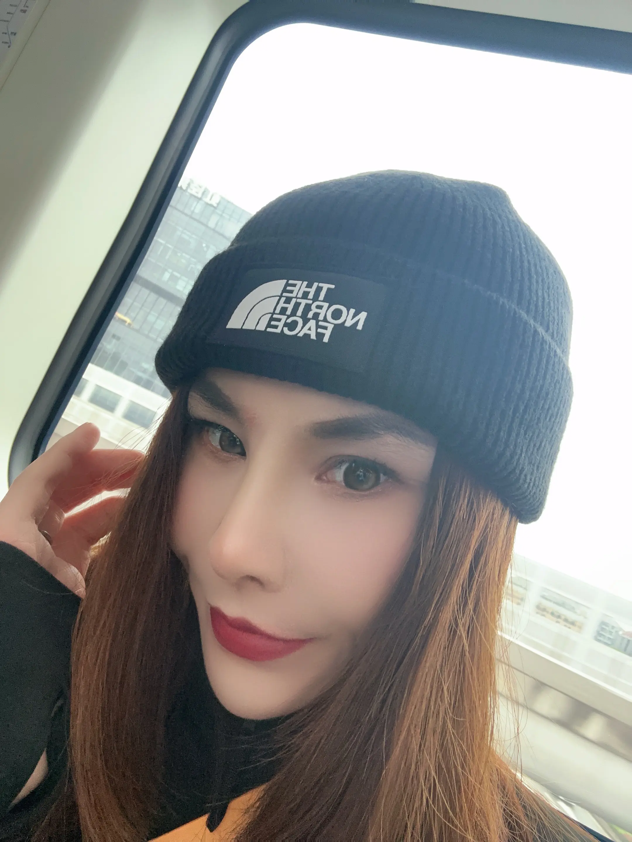 日常生活 今日分享 帽子控小姐姐 自拍自拍自拍 酷酷的小姐姐