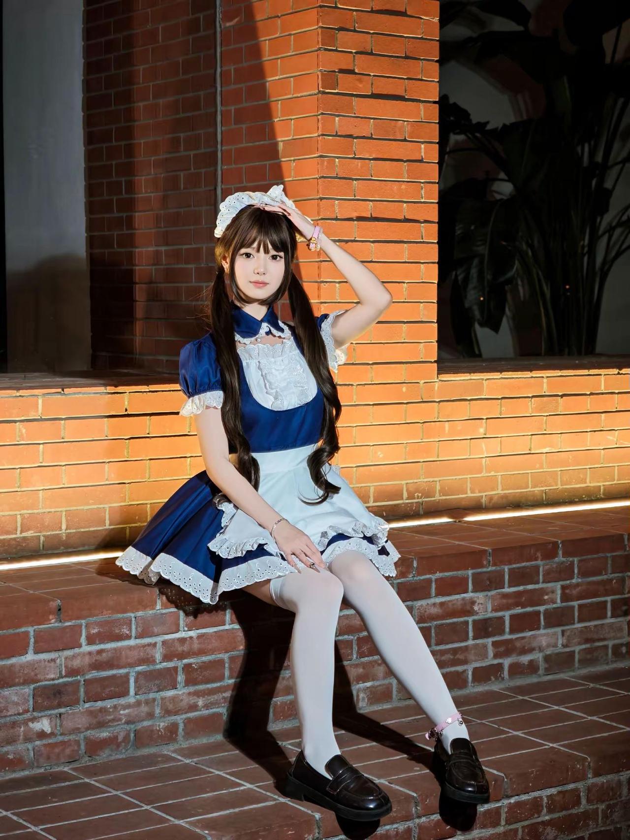 长沙街拍📷-潮宗街红墙设备：Xiaomi 15 Ultra长沙约拍 长沙打卡 