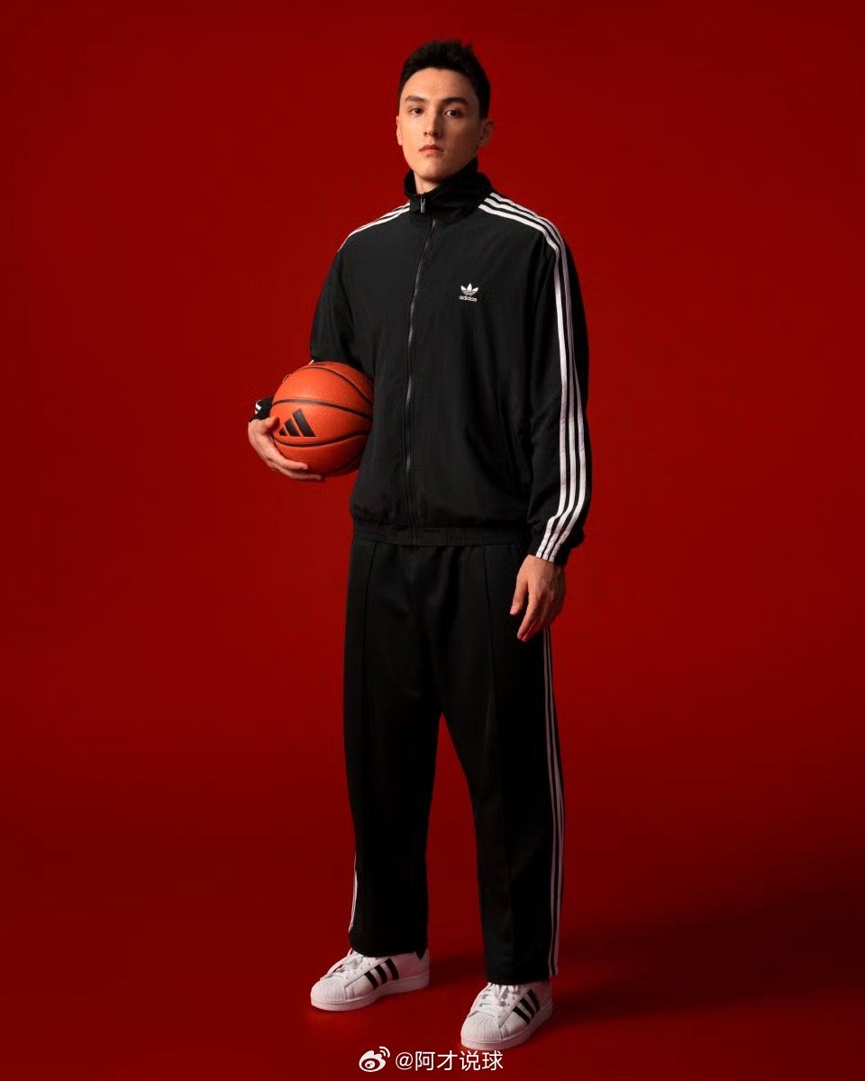 新疆籍球员 签约 ！刚刚全运会摘金，现在签约大品牌！恭喜阿达西！