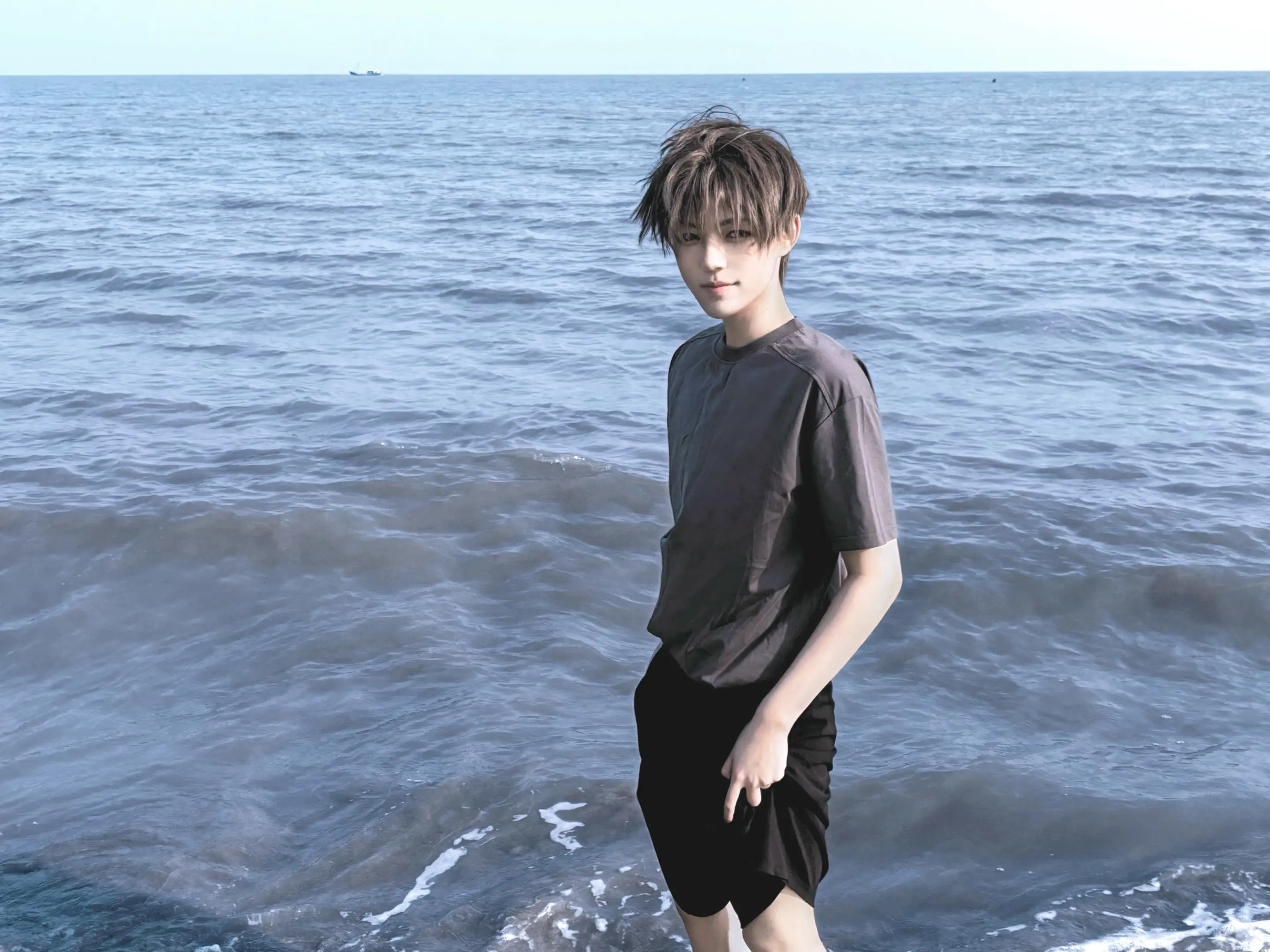 就好像一切都不曾发生过。