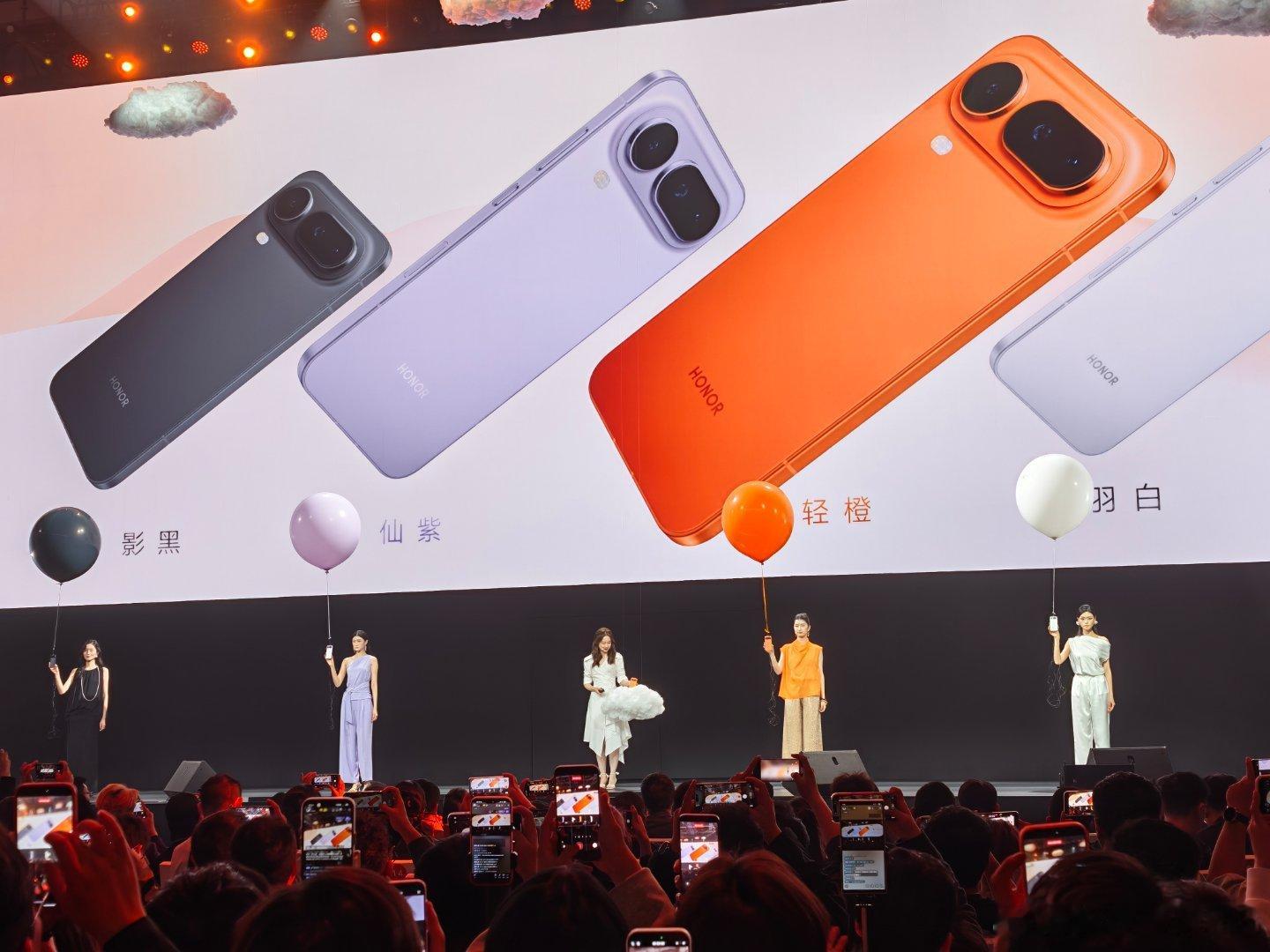 哈哈哈荣耀发布会上，把Magic8 Pro Air栓到气球上，然后气球把手机带飞