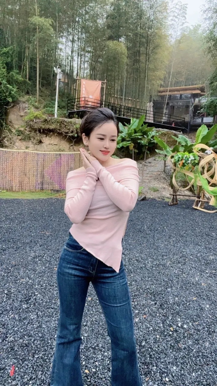 在平凡的日子里热爱生活住进风景里