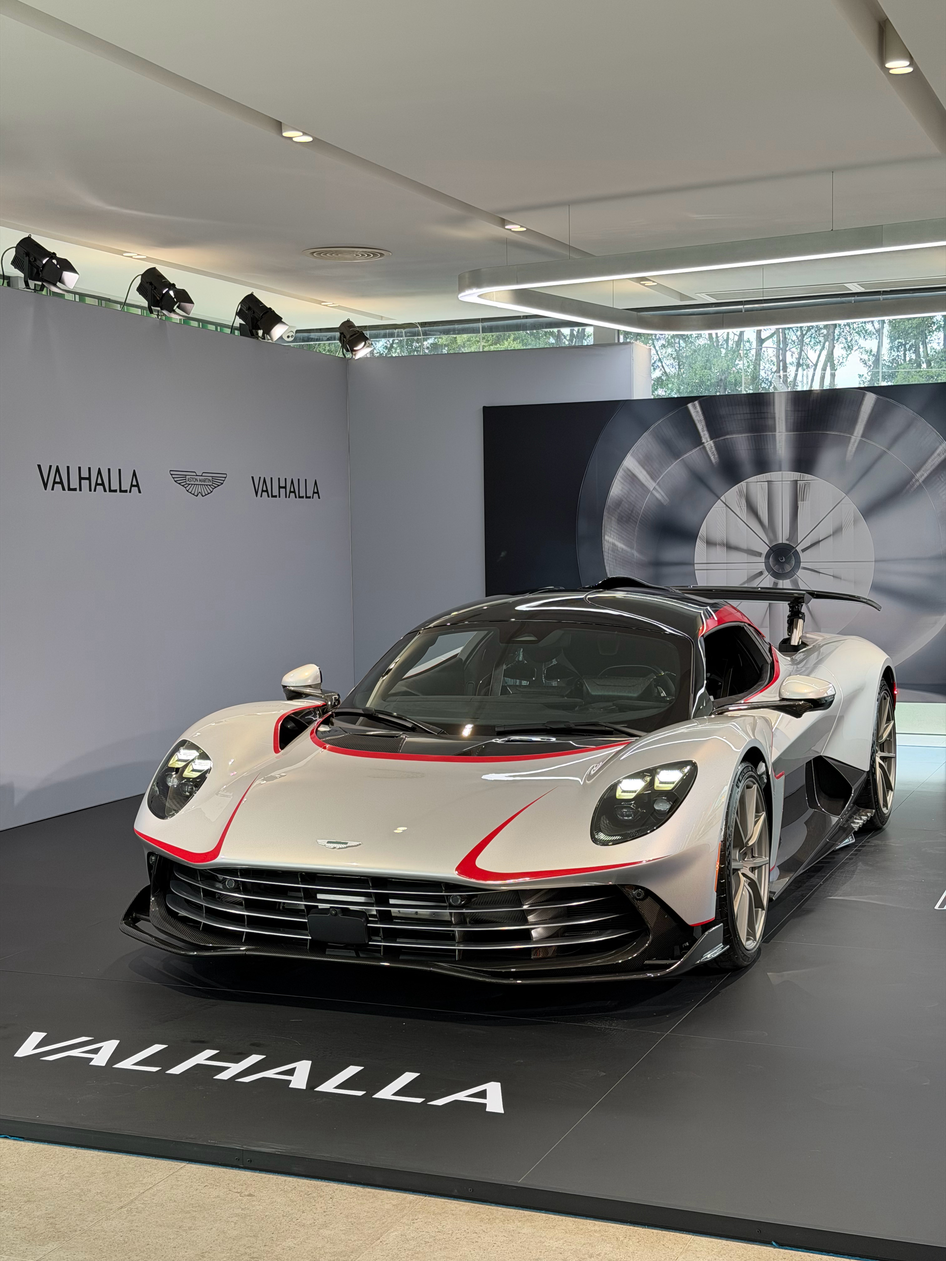 大家觉得Valhalla是Hypercar吗？ 