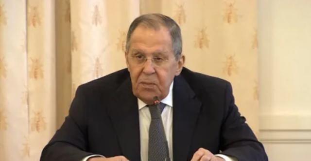 美国拦不住了！俄罗斯官宣对伊朗军售大单，拉夫罗夫一句话怼得美方哑口无言 。

俄