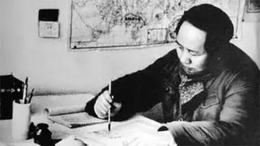 1940年，一位老红军突然闯进毛主席的窑洞，撩开衣服让主席数数他身上有多少伤疤，
